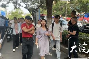 巴尔加斯：我穿着与梅西交换的球衣睡了两三个月 我从没想过洗它